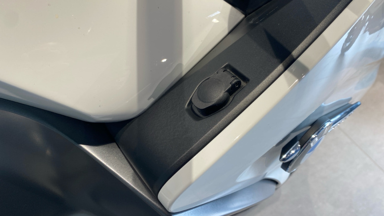 BMW R1250 RT LE (20MY)